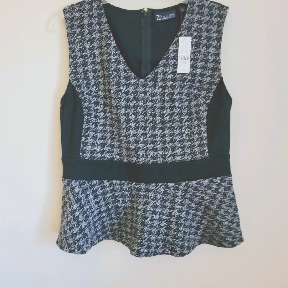 NY&CO Sleeveless stretch top